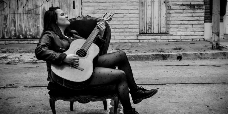 Flavia Talledo – Clases de Guitarra