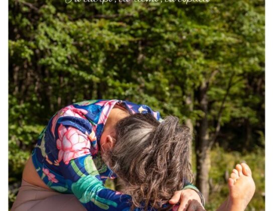 YOGA. Respiración y movimiento consciente